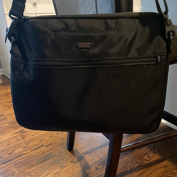 Tumi Bags Tumi Laptop Carrying Case Poshmark